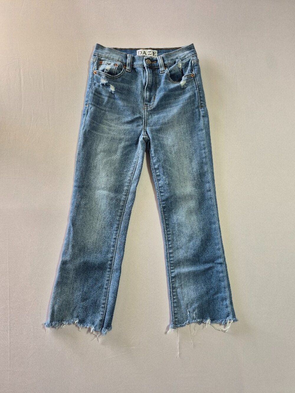 Daze Denim Shy Girl High Rise Crop Flare Jeans 25 Wide Awake Raw Hem Distressed